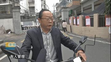 DƬ